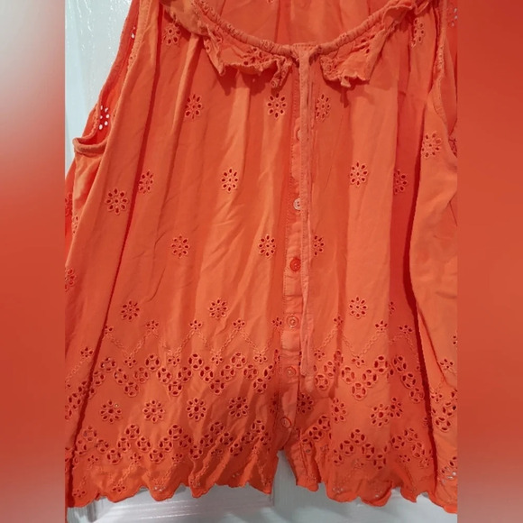 Torrid Nasturtium Eyelet Ruffle Tie Front Tank Top in Size 2 - 18/20 - Picture 7 of 13